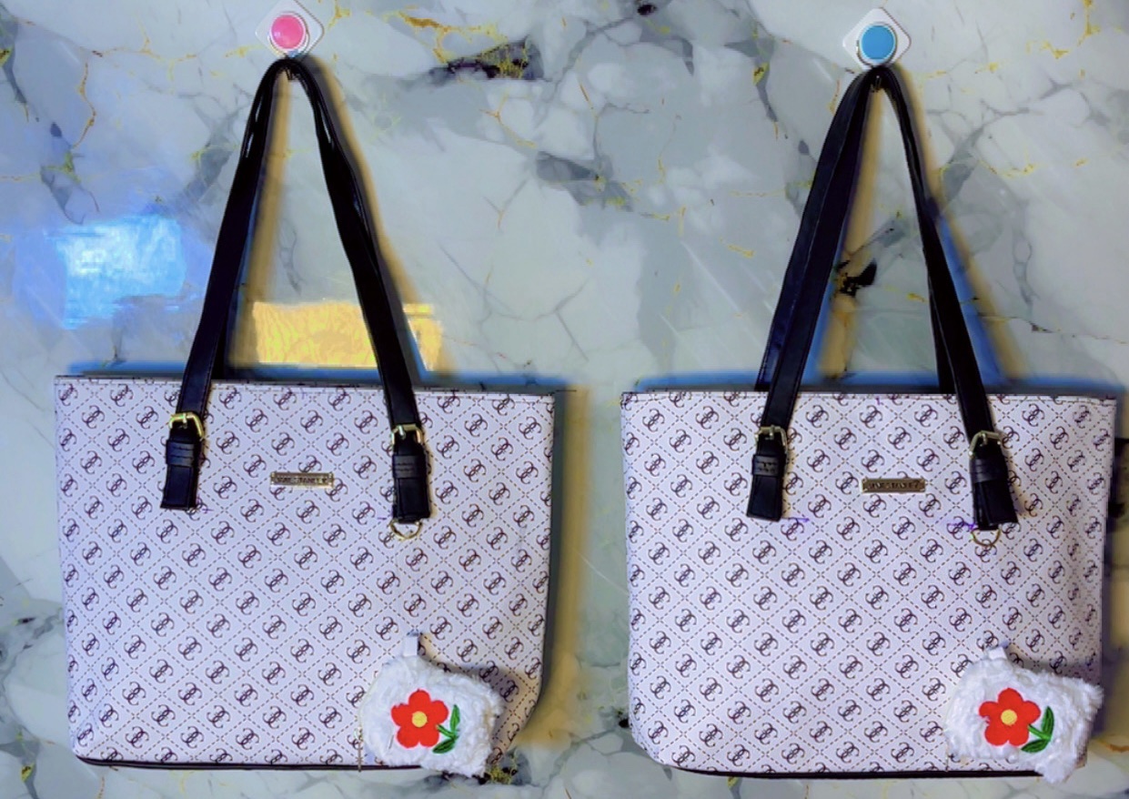 img_2747-2 Our biggest tote bag in black and white color - Image 1