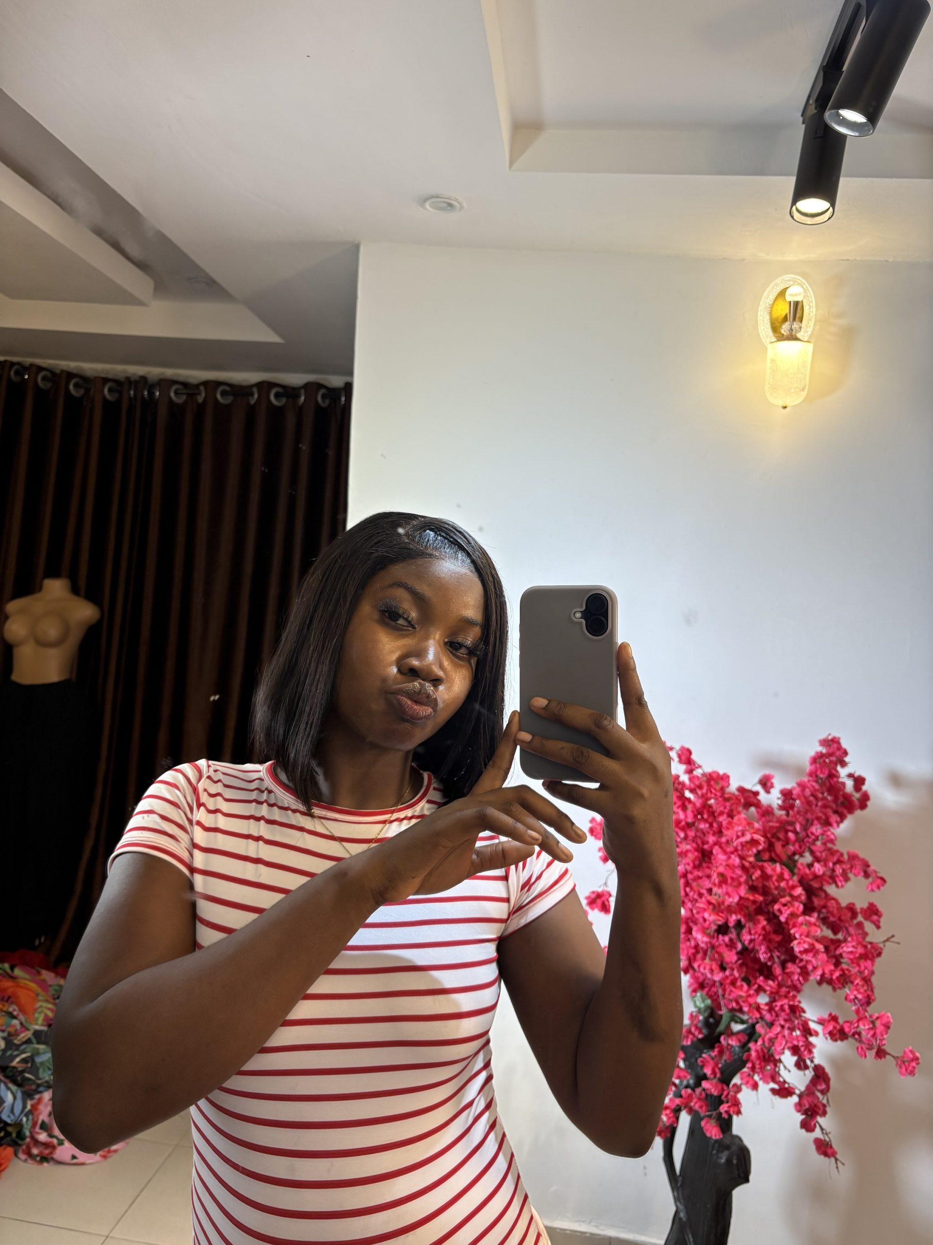 img_7766 Red and white striped basic top - Image 1